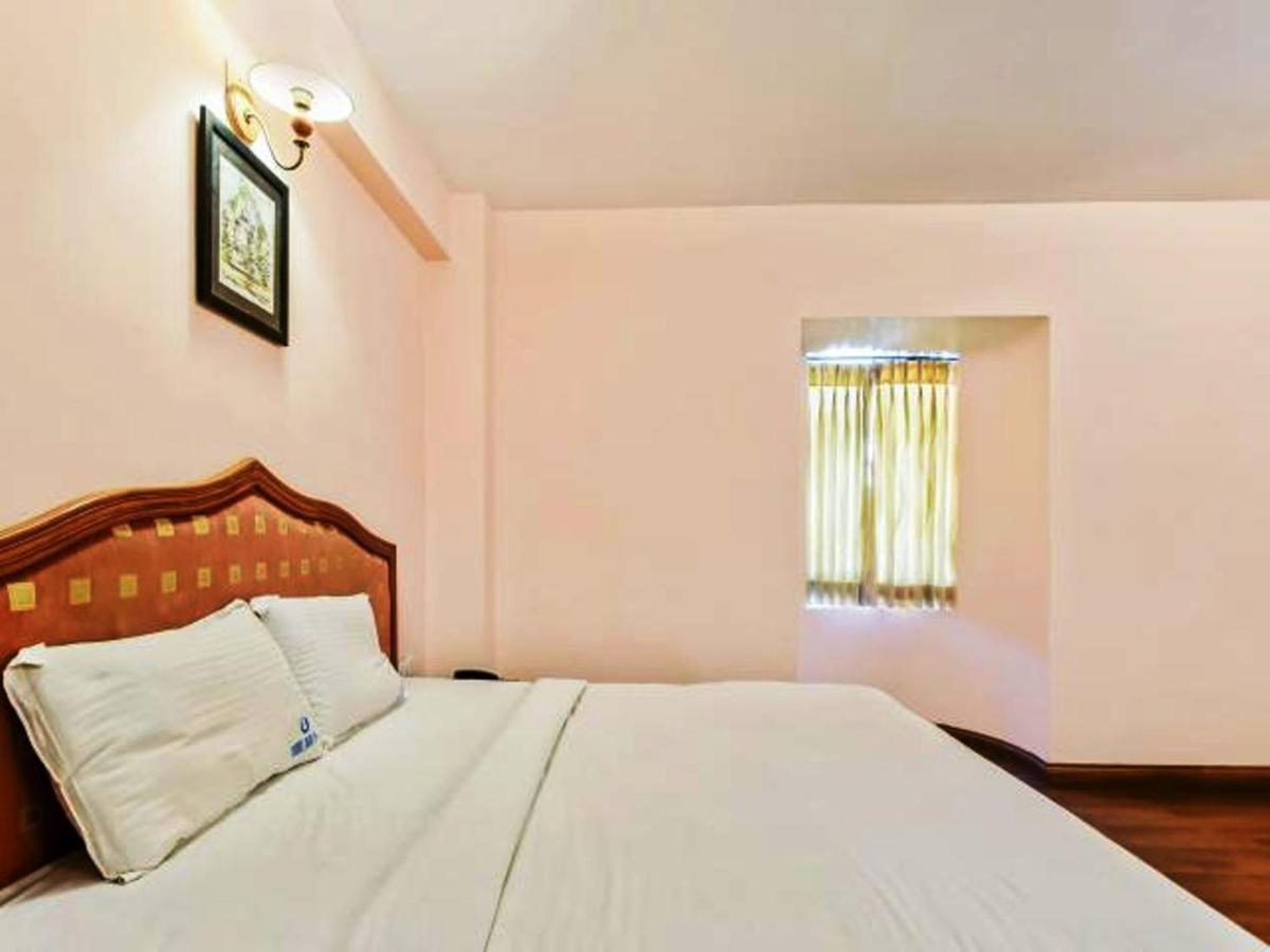 אוטי Hotel Blue Bird מראה חיצוני תמונה