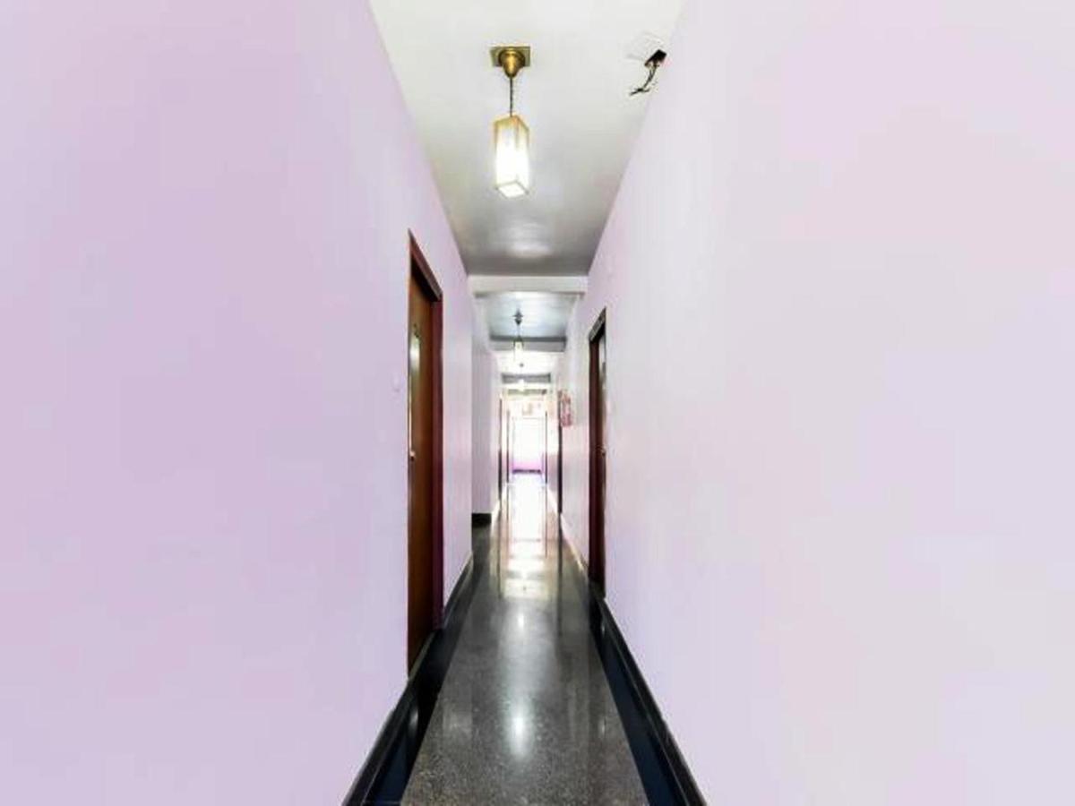 אוטי Hotel Blue Bird מראה חיצוני תמונה