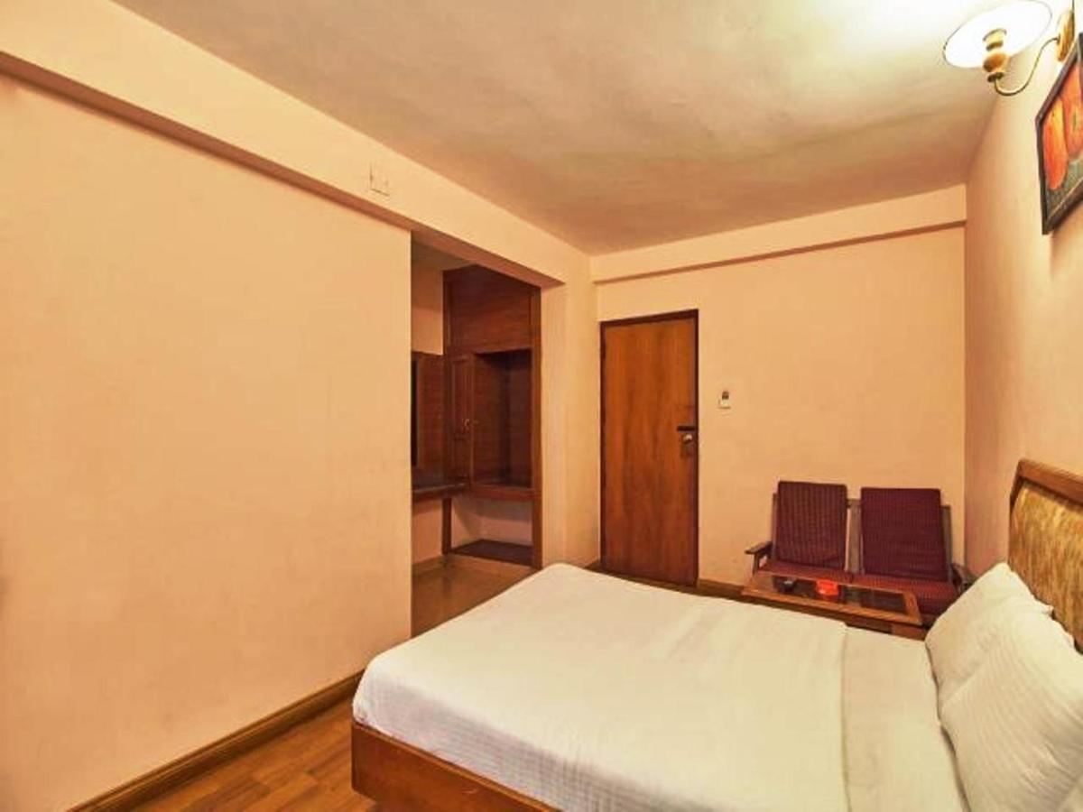 אוטי Hotel Blue Bird מראה חיצוני תמונה