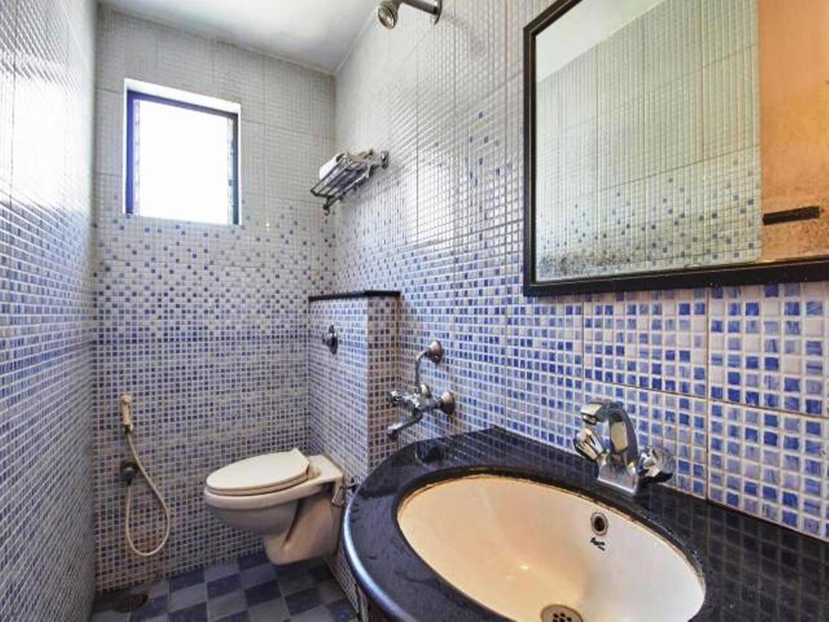 אוטי Hotel Blue Bird מראה חיצוני תמונה